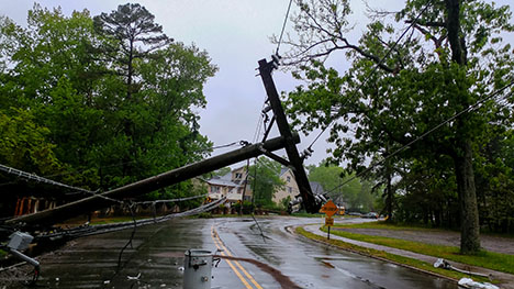 down power lines after storm